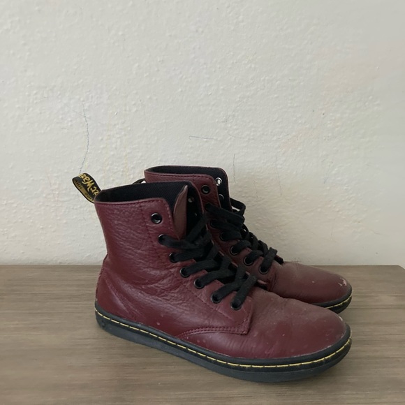 Dr. Martens Womens 6 leather Casual Boot - Picture 5 of 5